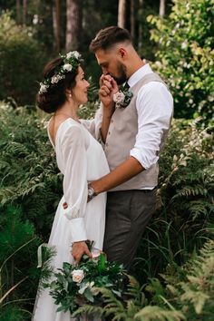 Groom Attire Rustic, Boho Wedding Attire, Groom Casual, Casual Groom, Casual Groom Attire, Casual Grooms, Groom And Bride, Mens Wedding Attire, Groom Wedding Attire