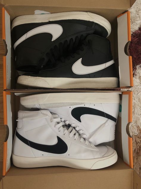 Nike Blazer Mid 77 Outfit, Suede Shoes Men, Estilo Cholo, Slouch Socks, All Nike Shoes, Nike Blazer Mid 77, Smart Casual Outfit, Cool Outfits For Men, Stylish Mens Outfits