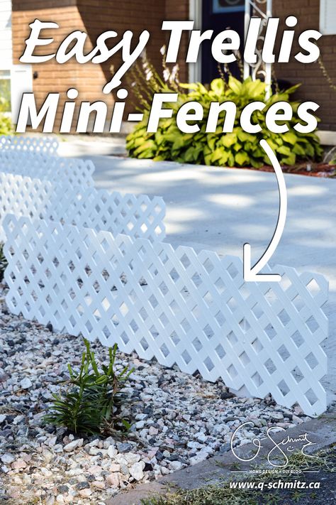 Mini Fence Diy, Flowerbed Fence Ideas, Trellis Fence Ideas, Garden Fence Diy, Easy Trellis, Small Garden Fence, Garden Edger, Lattice Garden, Small Flower Gardens