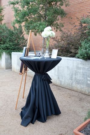 Cocktail Table Cloth, Cocktail Party Centerpiece Ideas, High Table Decor, Black Cocktail Tables Wedding, Black Cocktail Table Decor, Cocktail Table Tablecloth, Black High Top Tables Wedding, Spandex Cocktail Table Decor, Cocktail Table With Black Linen