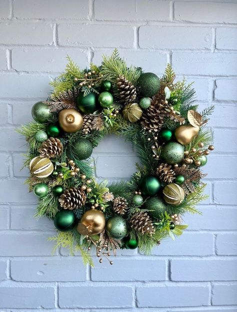 Green And Gold Wreath Christmas, Olive Green Christmas Tree, Green Christmas Wreaths, Green And Gold Christmas Decor, Decorating 2023, Gold Wreath Christmas, Sage Christmas, Green Gold Christmas, Green Christmas Wreath