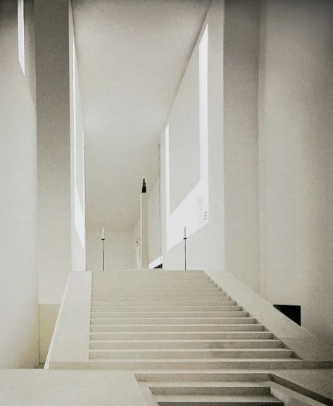 Minimalist Monastery, Monumental Architecture, White Architecture, Meditation Corner, Buddhist Practices, John Pawson, Minimalist White, Wardrobe Stylist, Minimalist Interior Design