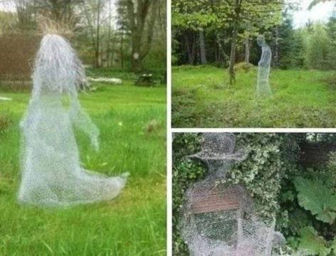 Garden Creative Halloween Yard Ghosts, Chicken Wire Garden, Yard Ghosts, Chicken Wire Ghost, Farm Art, Creative Gardening, Halloween Yard, Chicken Wire, Outdoor Halloween