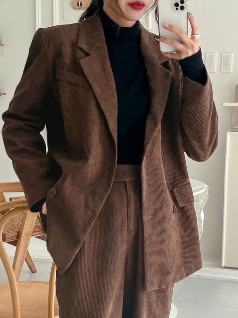 Grad Suits For Women, Brown Suit Women's, Elegant Suits For Women, Vintage Brown Suit, Grad Suits, Brown Tuxedo, Black Shirt Outfits, Korea Winter, Grad Outfits