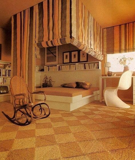 #vintage #70s #seventies #bedroom #70sBedroom #VintageInteriors #70sInteriors #interiordesign #architecture #Vintage__Interiors… 70s Interior Design, 70s House, 70s Interior, 1970s Home, Retro Interior Design, 70s Home, 70s Decor, 70s Home Decor, Vintage Interior Design