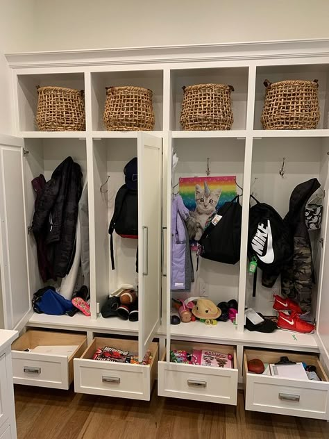 Mudroom Locker Decor, Mudroom Ideas Shoe Storage, Mud Room With Doors, Mudroom Lockers Small Space, Front Door Lockers, Mudroom Lockers With Drawers, Closed Mudroom Lockers, Mid Room Lockers, Locker For Home