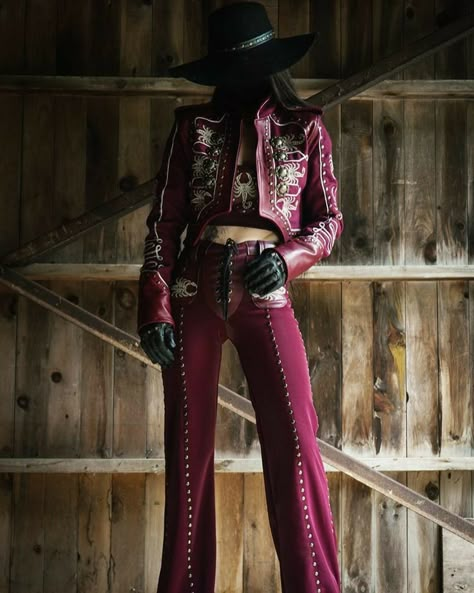 Scorpion Embroidery, Southern Gothic Fashion, Sharon Ehman, Goth Cowgirl, Western Gothic, Toxic Vision, Southern Outfits, Leather Panel, Cowgirl Costume