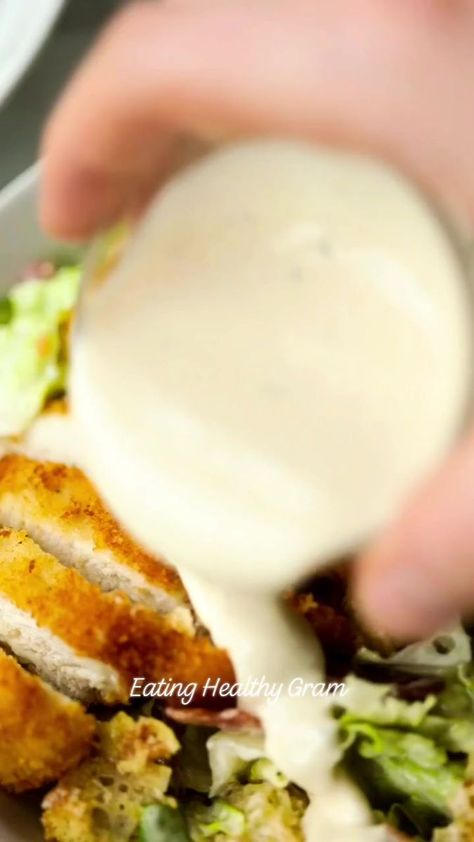 Extra Crispy Chicken, Chicken Caesar, Chicken Caesar Salad, Rotisserie Chicken Recipes, Healthy Homemade Recipes, Chicken Wing Recipes, Caesar Salad, Croutons, Camping Food