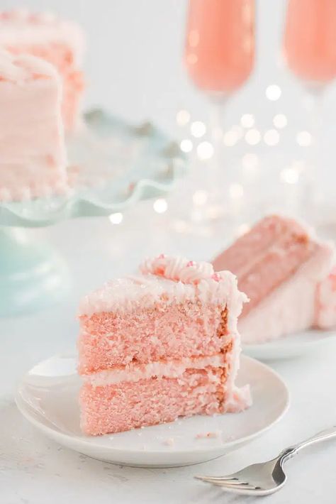 Pink Champagne Cake Recipe, Cake Flavor Ideas, Champagne Cake Recipe, Champagne Buttercream, Champagne Recipe, Pink Champagne Cake, Cake Wallpaper, Champagne Cake, Cake Frosting Recipe