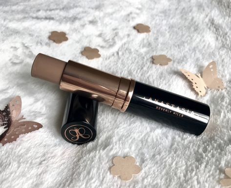 Anastasia beverly hills contour stick, for pale skin. Non orange (unlike most bronzer nowadays) Best Contour Stick, Anastasia Contour, Best Contour, Anastasia Beverly Hills Contour, Bronzer Stick, Best Contouring Products, Body Cosmetics, Contour Stick, Stick Foundation