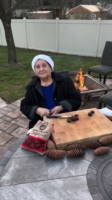 NewYork Italian on Instagram: "NONNA PIA ROASTING CHESTNUTS @nonnapia_insta An ITALIAN CHRISTMAS TRADITION "Merry Christmas" from #Nonna PIA #Italian #Christmas #Chestnuts #Roasting" Nona Pia Recipes, Nonna Pia Recipes, Nona Pia, Italian Christmas Traditions, Nonna Pia, Chestnuts Roasting, Queens Food, Italian Christmas, Christmas Tradition