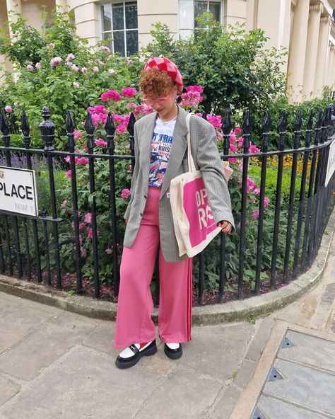 Full secondhand fit and serving grampa chic meets sporty spice 🤭🙌💗 Bagged this blazer from a charity shop in Whitstable for £8, @adidas track bottoms are from @depop and the tee we got at a vintage wholesale a few years ago, oh and the hat is from @vinted 🍒 #sustainablefashion #secondhandoutfit #dopaminedressing #thriftedfashion #thriftedfinds #ootd Colored Blazer Outfits, Tartan Blazer Outfit, Colorful Blazer Outfits, Rebecca Bloomwood, Toothpaste Kisses, Blazer Casual Outfit, Track Bottoms, Tartan Jacket, Colourful Fashion