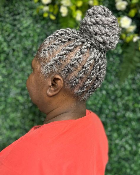 33 Innovative Flat Twists Styles For Short Hair Short Crochet Braid Styles, Grey Hair Braids, Short Crochet Braids, Flat Twist Styles, Box Braids Updo, Natural Hair Ponytail, Twist Extensions, Flat Twist Hairstyles, Flat Twist Updo