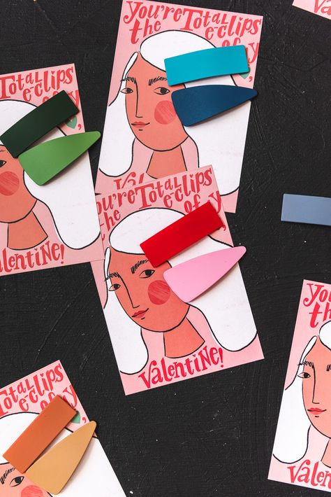 Valentine Hair Clips Round-Up - The House That Lars Built Jewelry Packaging Diy, Cute Clips, Jewelry Packaging Design, Valentine Hair, Packaging Diy, Packaging Ideas Business, Small Business Packaging Ideas, Handmade Packaging, 카드 디자인