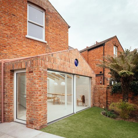 VATRAA adds brick-clad gabled extension to Victorian house in Camden Council House Renovation, 1930s House Extension, Victorian Semi Detached House, Brick Extension, Bungalow Extensions, Apex Roof, Council House, Roof Extension, House Extension Design