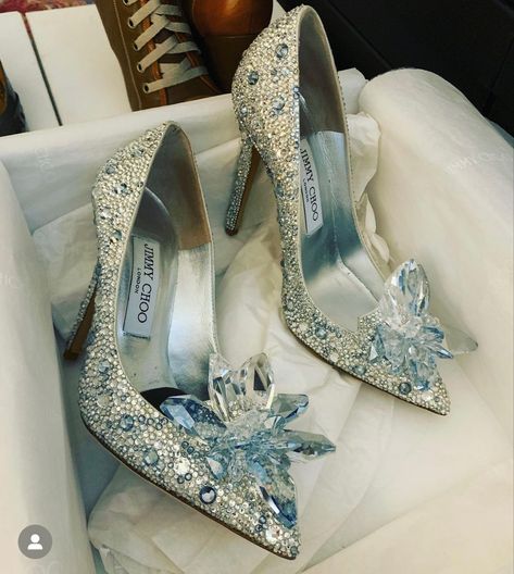 Cinderella Wedding, Diamond Fashion Rings, Wedding Heels, Diamond Fashion, Wedding Shoe, Fashion Rings, Shoes Heels, Bridal Shower, Fashion Outfits