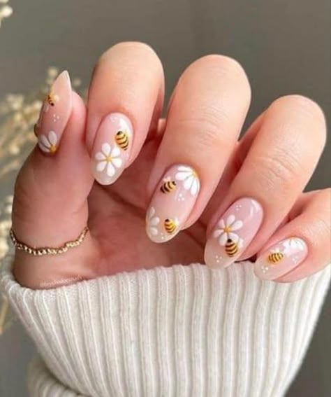 Bee Nails, Uñas Aesthetic, Cute Summer Nails, Nail Art Inspo, Her Nails, Cute Nail Art, Nails 2024, Nail Designs Spring, Spring Nail