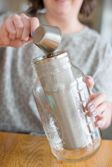 How To Brew Iced Coffee, How Do You Make Cold Brew Coffee, Cold Brew Measurements, Coffee In A Mason Jar, Cold Brew Mason Jar, Diy Cold Brew Coffee How To Make, Mason Jar Cold Brew Coffee, Make Cold Brew Coffee At Home, Cold Brew Maker