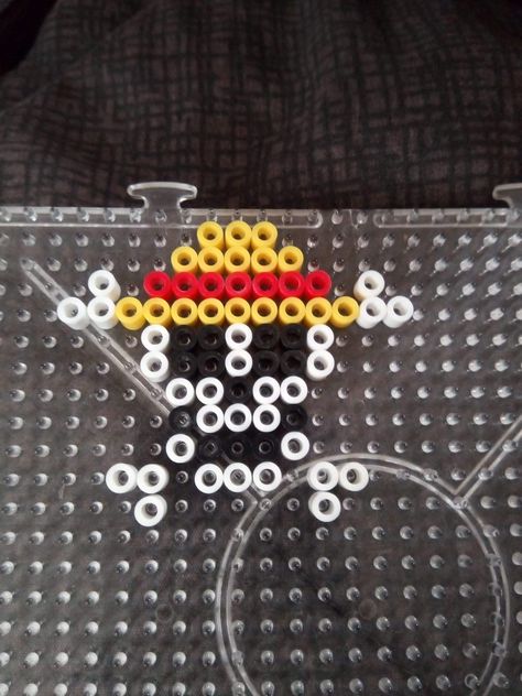 Jeep Perler Bead Pattern, Realistic Perler Bead Patterns, Patrones Hama Beads Ideas, Character Perler Beads, Pearl Beads Ideas, One Piece Perler Beads, Fuse Bead Ideas, Peeler Bead Pattern, Hama Beads Aesthetic