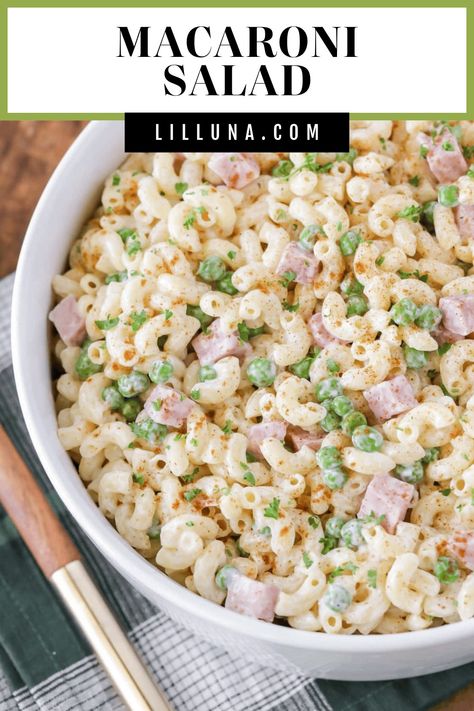 This simple, creamy macaroni salad is loaded with pasta, peas, and ham. It's perfect for parties, family dinners, and potlucks! #macaronisalad #macaroni #salad #pastasalad #sidedish Macaroni Salad With Ham, Pasta Peas, Salad With Peas, Homemade Macaroni Salad, Creamy Macaroni Salad, Easy Macaroni Salad, Classic Macaroni Salad, Best Macaroni Salad, Easy Macaroni