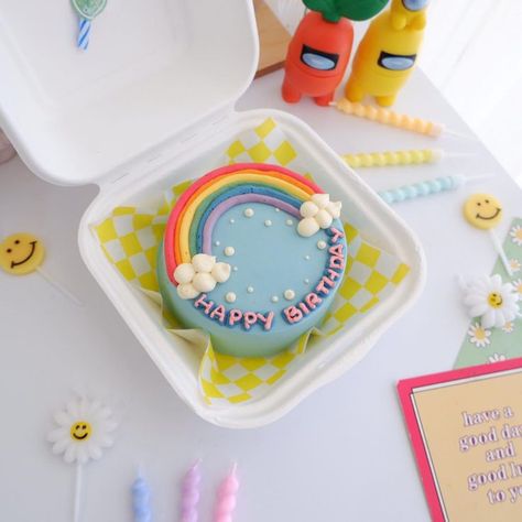 Rainbow Bento Cake, Mini Bento Cake, Strawberry Birthday Cake, Buttercream Cake Designs, Fondant Cake Designs, Rainbow Birthday Cake, Korean Cake, Funny Birthday Cakes, Mini Cakes Birthday