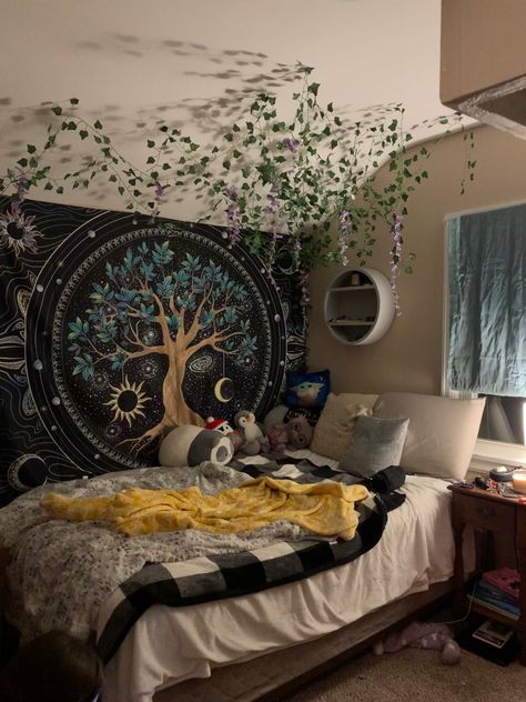 #room #aesthetic #fashion #makeup #grunge #fairy Fairy Room Aesthetic, Fairy Core Room, Fairycore Decor, Faerie Core, Room Grunge, Fairy Grunge Aesthetic, Fairy Room, Ceiling Painting, Future Room