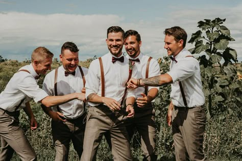 Grey Groomsmen Attire Suspenders, Groomsmen Leather Suspenders, Fall Wedding Groomsmen Attire Suspenders, Grey Suit Suspenders Wedding, Green Shirt Brown Pants Outfit Men, Groomsmen Chinos, Bestman Outfits, Mens Suspenders Outfit Wedding, Groomsmen Attire Suspenders