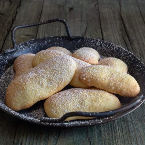 Homemade Savoiardi Cookies - An Italian in my Kitchen Pinch Cookies, Traditional Italian Breakfast, Savoiardi Recipe, Jewish Baking, Authentic Italian Desserts, Pumpkin Bar, Italian Lemon Cookies, Italian Baking, Cookies Italian