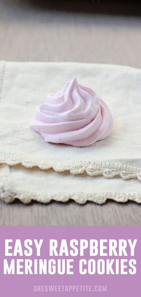 These Raspberry Meringue Cookies are a light and sweet alternative to your typical chocolate chip! Made with whipped egg whites, powdered sugar, and cream of tartar! Raspberry Meringue Cookies, Raspberry Meringues, Best Meringue, Candies Homemade, Cookies Meringue, Easy Meringue Cookies, Meringue Cookies Recipe, Meringue Pops, Whipped Egg Whites