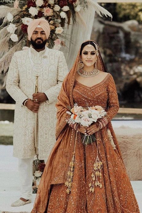 Rust Lengha Bridal, Orange Wedding Lengha, Rust Color Bridal Lehenga, Winter Wedding Indian Outfit, Rust Lehenga Bridal, Rust Orange Bridal Lehenga, Rust Bridal Lehenga, Orange Wedding Lehenga, Orange Bridal Lehenga