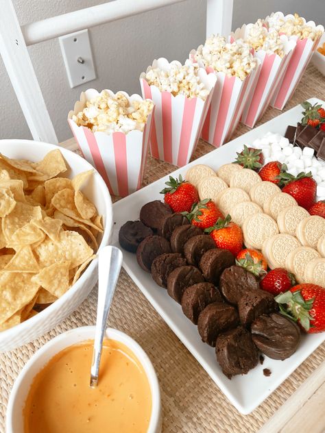 Sleepover Party Foods, Slumber Party Aesthetic, Bachelorette Slumber Parties, Bachelorette Sleepover, Spa Sleepover Party, Bachelorette Party Food, Adult Slumber Party, Halloween Costumes 2022, Slumber Party Birthday