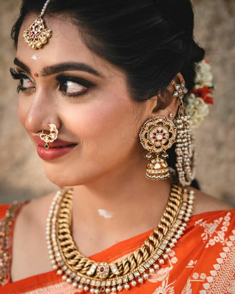 Exclusive Gold Jewellery, Kundan Buttalu Gold Earrings, Kundan Buttalu, Jalebi Necklace, Beaded Wedding Jewelry, Temple Jewellery Earrings, Wedding Jewelry Sets Bridal Jewellery, Bridal Diamond Necklace, Temple Jewelry Necklace