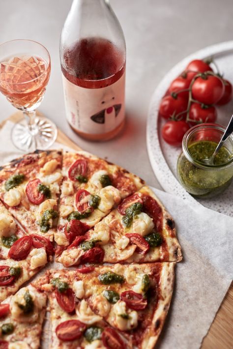 Garlic Prawn and Pesto Pizza | Iron Chef Shellie Prawn Pizza, Garlic Prawn, Plain Pizza, Butter Prawn, Tomato Pizza Sauce, Fancy Pizza, Garlic Prawns, Pesto Pizza, Gourmet Pizza