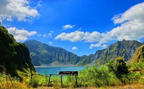 Mount Pinatubo Crater Lake 📸 shotbymikafrbs #mountpinatubo #MountPinatuboCraterLake #CraterLake #philippines #philippinesbestshotsandplace Mount Pinatubo, Best Shots, Crater Lake, June 17, Hd Photos, Philippines, Lake, Collage, Travel