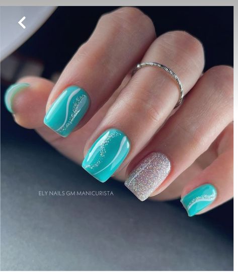 Tiffany Blue Short Nails, Turqoise Nails Gel, Teal And White Nails, Blue Short Nails, Blue Ombre Nails, Teal Nails, Blue Ombre, Tiffany Blue, Ombre Nails