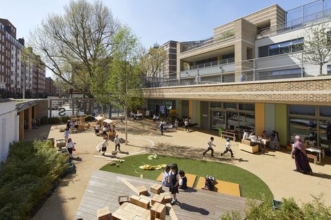 Elementary School Architecture, School Landscape, Photos Landscape, School Buildings, William Penn, Kindergarten Design, School Playground, Playground Design, Outdoor Classroom