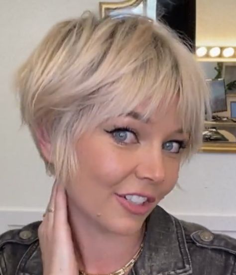 Short Choppy Pixie Haircut Round Faces, Edgy Bob With Fringe, Super Short Shaggy Pixie, Briana Cisneros Hair Pixie, Briana Cisneros Hair, Asymmetric Bob Haircut With Bangs, Pixie Bob Haircut For Fine Hair, Short Blonde Rocker Hair, Asymmetrical Bob Short Edgy With Bangs