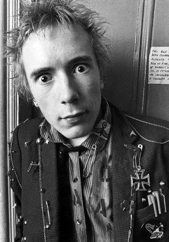 Various Punk Blazer Outfit, Johnny Rotten Quotes, Jonny Rotten, Random Celebrities, John Lydon, Bad Brains, John Phillips, 70s Punk, Johnny Rotten