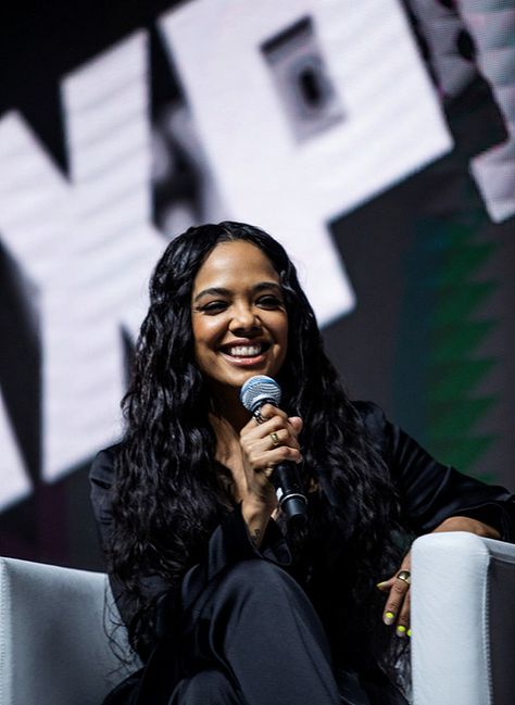 Painting Famous, Business Woman Successful, Paintings Famous, Tv Interview, Tessa Thompson, Beautiful Weather, Pretty Females, The Orator, Marvel Women