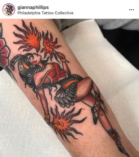 Carnival Tattoo, Traditional Tattoo Woman, Circus Tattoo, Pin Up Girl Tattoo, Traditional Tattoo Inspiration, American Traditional Tattoo Ideas, Traditional Tattoo Ideas, Traditional Tattoo Designs, Traditional Style Tattoo