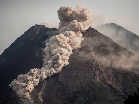 Mount Merapi Eruption 2021: Indonesia's Most Active Volcano Erupts : NPR Volcano Activities, Mount Merapi, West Sumatra, Volcanic Eruption, Lava Flow, Morning Sky, Active Volcano, Sarasota Florida, January 27