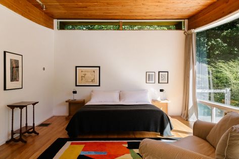 Japanese Mid Century Modern, Japanese Bedroom, Airy Bedroom, Mid Century Modern Bedroom, Japanese Interior, Architectural Inspiration, Residential Interior, Architectural Digest, Modernism