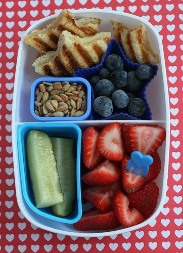 . Kindergarten Lunch, Preschool Lunch, School Goals, Healthy Lunches For Kids, Toddler Lunches, Healthy School Lunches, Fun Lunch, School Food, School Lunches