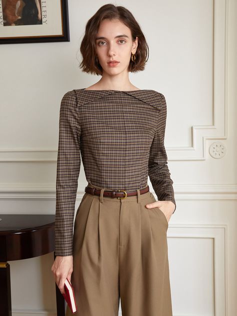 Academia Fashion, Work Fits, Pleated Trousers, Office Outfit, Professional Attire, Teacher Outfits, Vintage Plaid, Work Style, Look Vintage