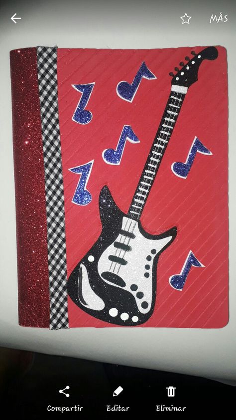 Cuaderno guitarra rockera hecho en foami Computer, Electronic Products