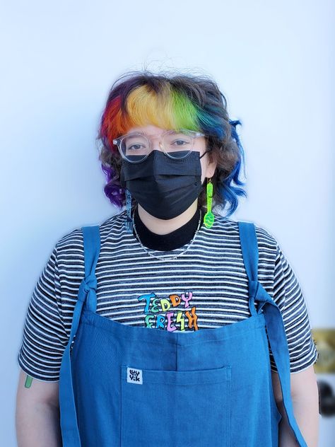 Colorful hair Black Hair Rainbow Bangs, Vivid Bangs, Hair Color Split, Rainbow Short Hair, Rainbow Bangs, Short Rainbow Hair, Lus Hair, Short Dyed Hair, Hair Rainbow