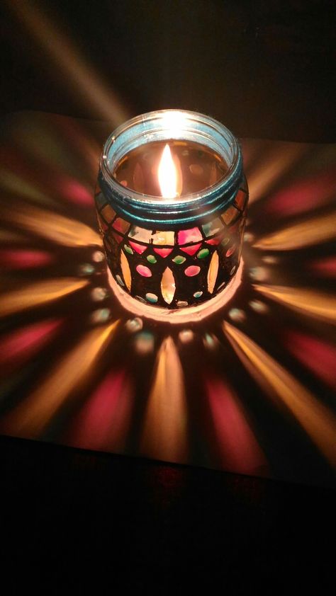 Its an easy diy which anyone could do with glass paints candle and a lid  Try urself and have fun. ✌ Mirror Paint, Crafts Room, Painted Candles, Beach Photography Poses, Diy Crafts Room Decor, Bottle Crafts, Glass Lighting, Light Art, Glass Painting