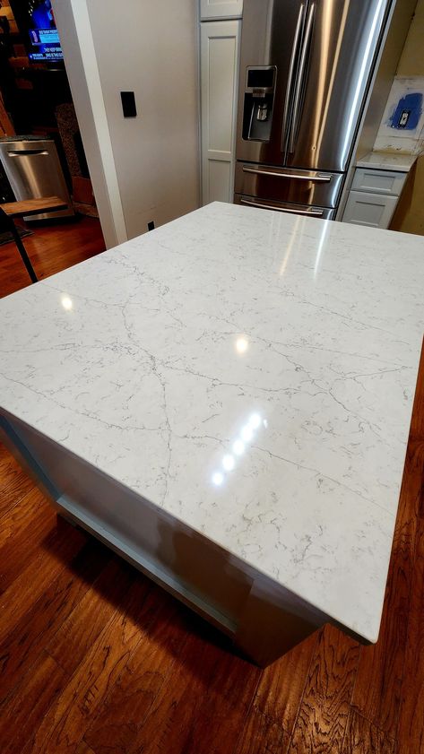 Pearl Jasmine Quartz Countertops, Pearl Jasmine Silestone, Silestone Pearl Jasmine, Silestone Quartz Countertops, Kitchen Design Countertops, Kitchen Layouts, Kitchen Countertop Materials, Kitchen Renovations, Quartz Kitchen