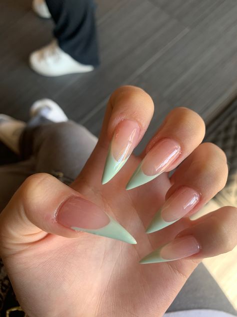 Sage Green Stiletto Nails, Green Stilletto Nails, Stiletto Nails Green, Green Stilleto Nails, Green Stiletto Nails, White Stiletto Nails, Kylie Nails, Stilleto Nails Designs, Long Stiletto Nails