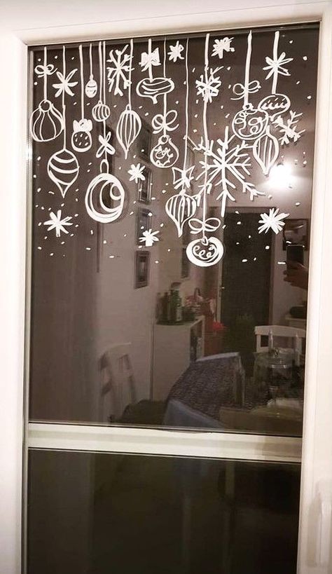 Chalk Art Christmas, Christmas Lounge, Christmas Window Painting, Christmas Thoughts, Diy Christmas Paintings, Window Drawing, Christmas Window Display, Winter Window, Glass Window Art